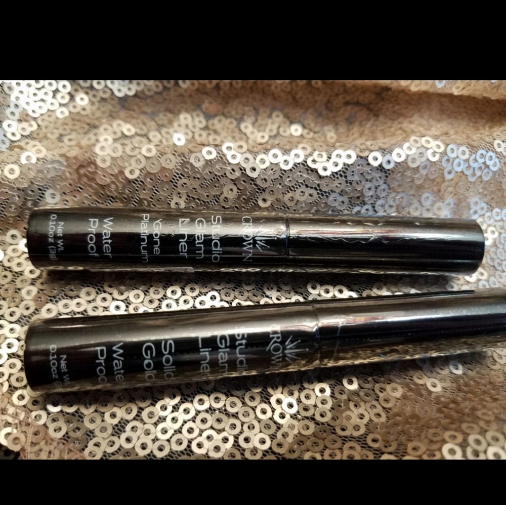 Crown Pro makeup bundle - Picture 7 of 7